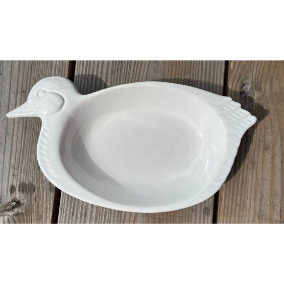Vintage White Ceramic Duck-Shaped Serving Dish - Picture 2 of 15